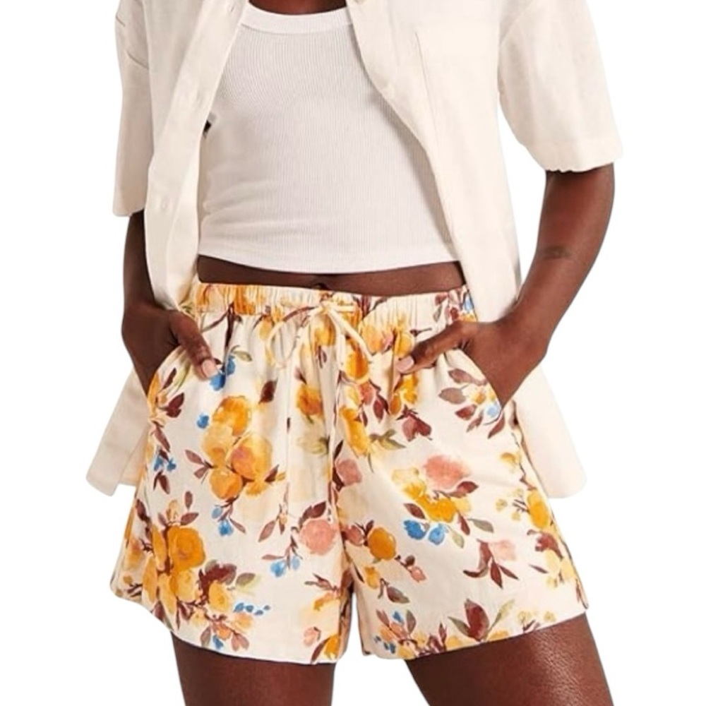 Abercrombie & Fitch Floral Linen High Waisted Shorts‎ Size Large